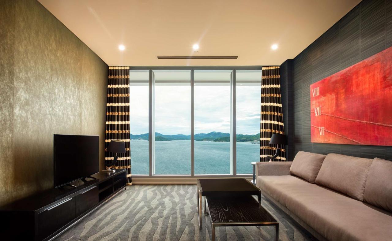 Grand Papua Hotel, A Member Of Radisson Individuals Port Moresby Exterior photo
