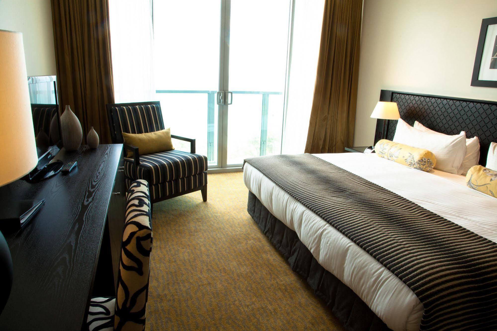 Grand Papua Hotel, A Member Of Radisson Individuals Port Moresby Exterior photo